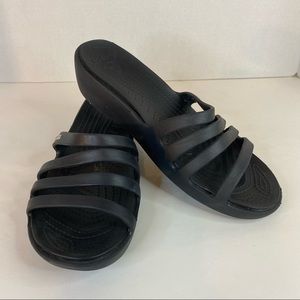 Women’s Size 9 Crocs